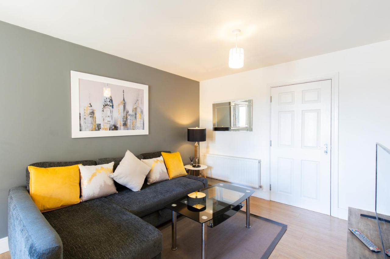 Velvet 1-Bedroom Apartment, Clockhouse, 호데스던 외부 사진